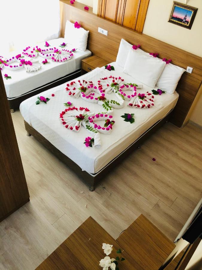 Otel Castello & Aparts 3*